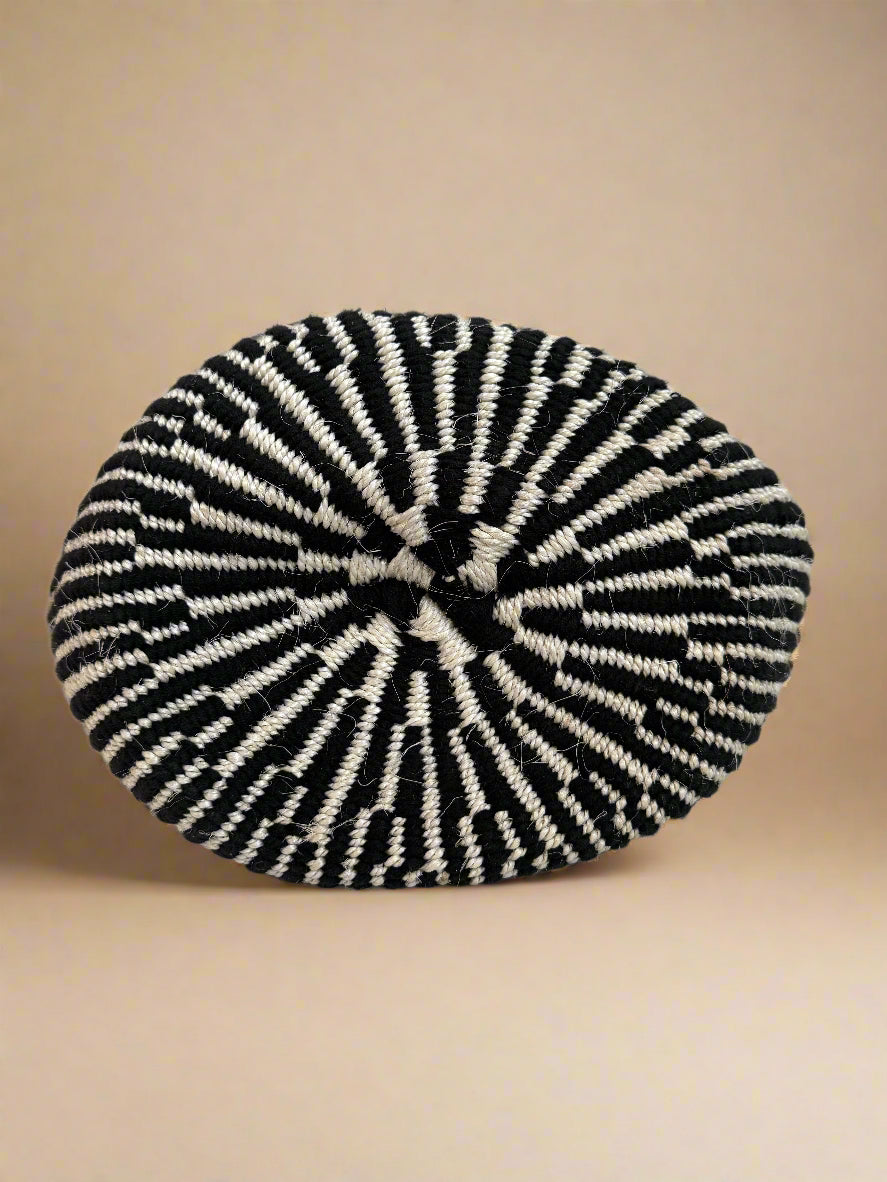 Monochrome Maze Sling